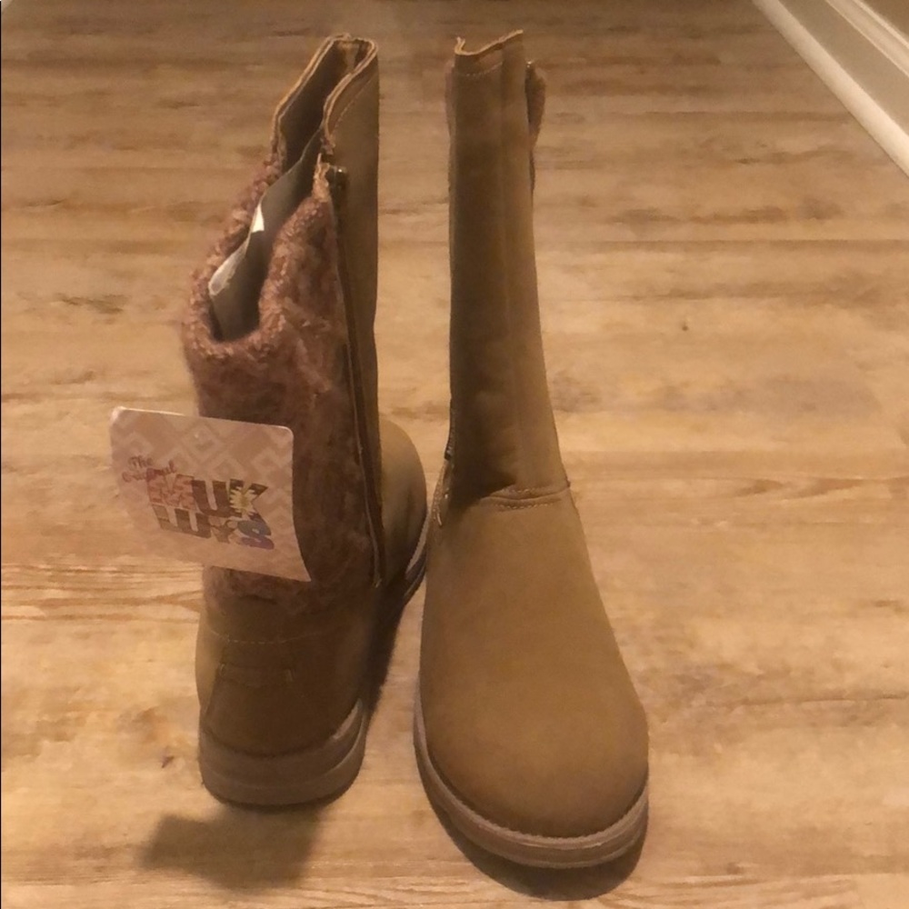 Mukluks Boots